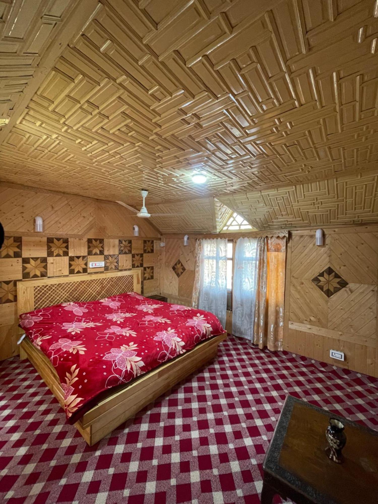 The Heritage Safina Group Of Houseboats Srinagar  Ngoại thất bức ảnh